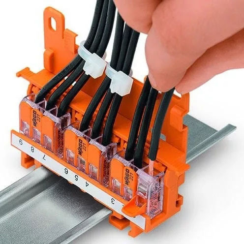 WAGO Rögzítő adapter 221 sorozat 4mm2